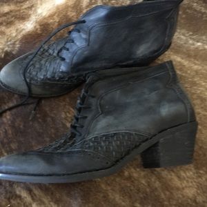 Jeffrey Campbell leather shooter booties size 10